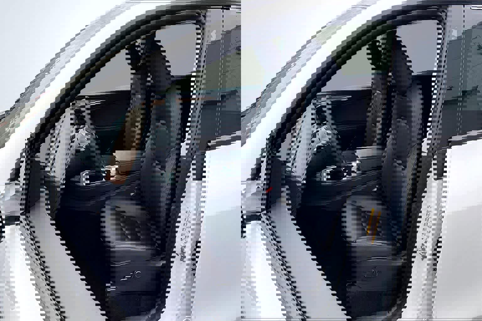 Used 2023 Tesla Model Y Long Range image 11