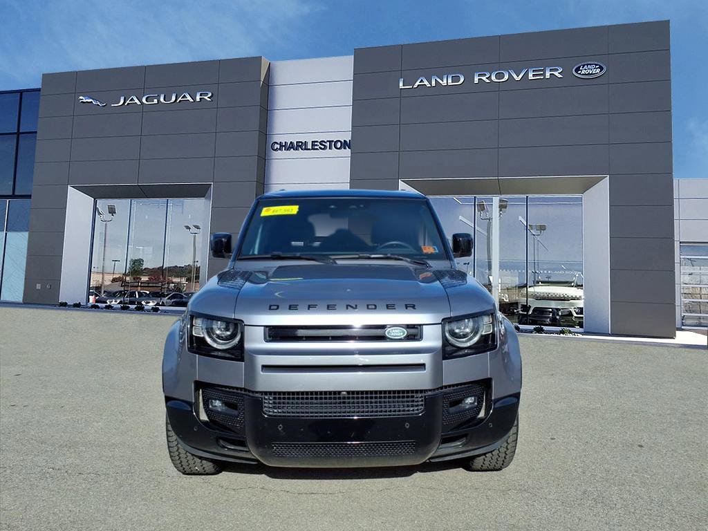 Certified 2024 Land Rover Defender 110 X-Dynamic SE image 8