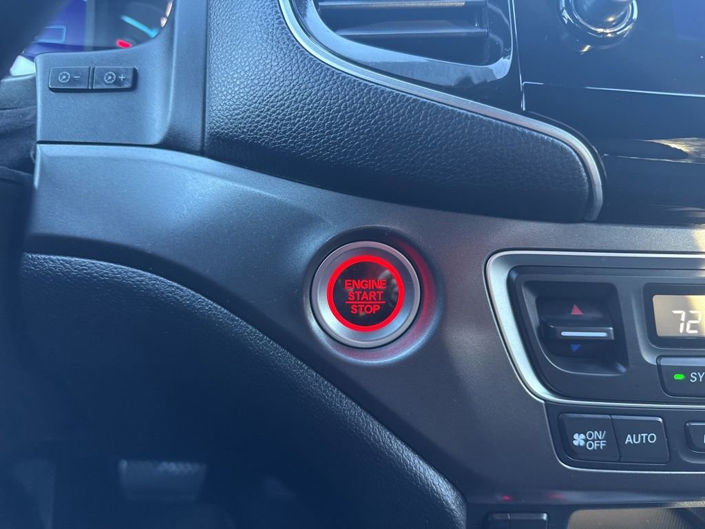 Certified 2022 Honda Pilot Sport image 30