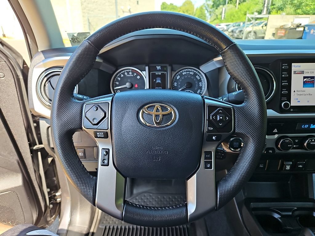 Used 2023 Toyota Tacoma SR5 w/ Black Out Package (TMS) AWD/4WD image 19