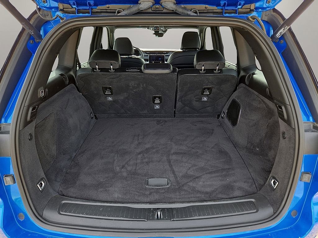 Used 2023 Jeep Grand Cherokee Trailhawk w/ Advanced Protech Group II AWD/4WD image 16