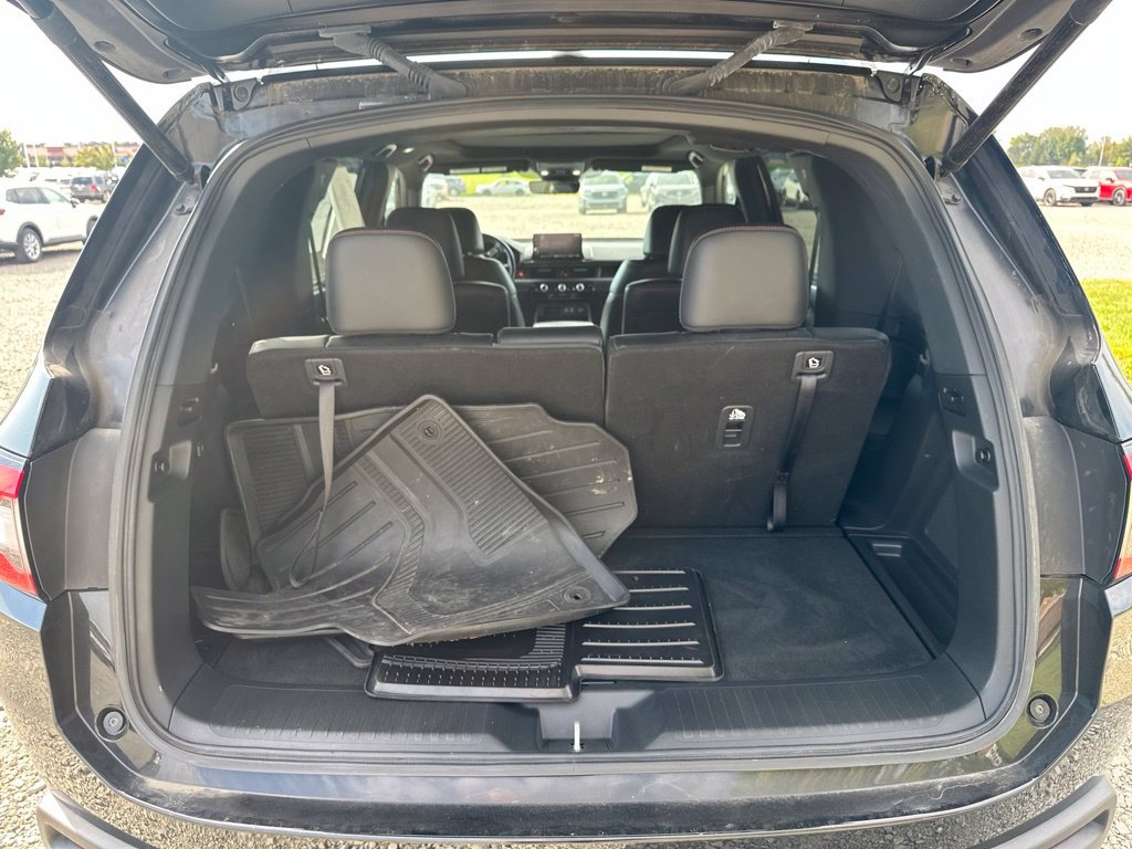 Used 2024 Honda Pilot TrailSport image 11