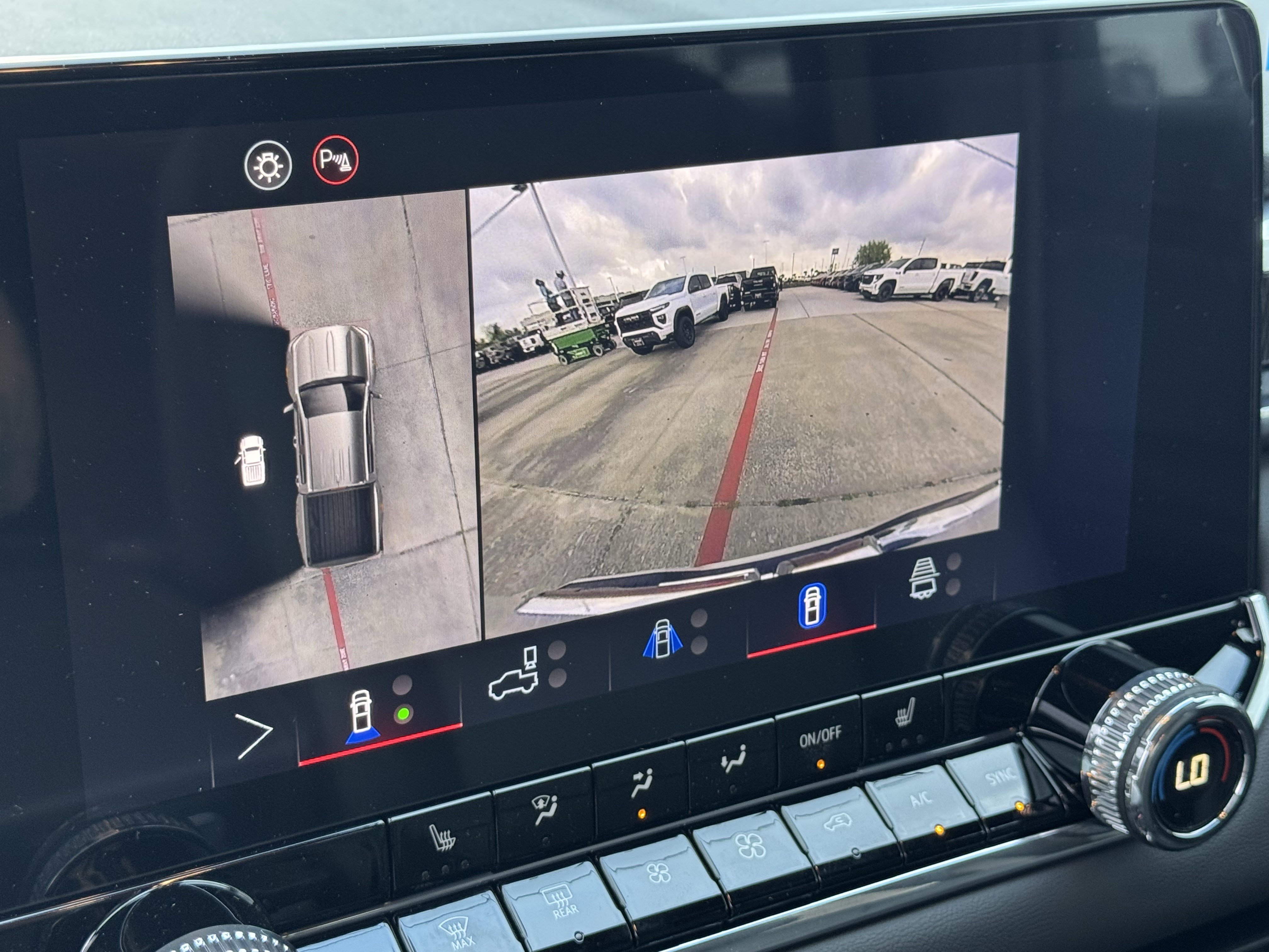 New 2026 GMC Canyon Elevation w/ Convenience Package RWD image 18