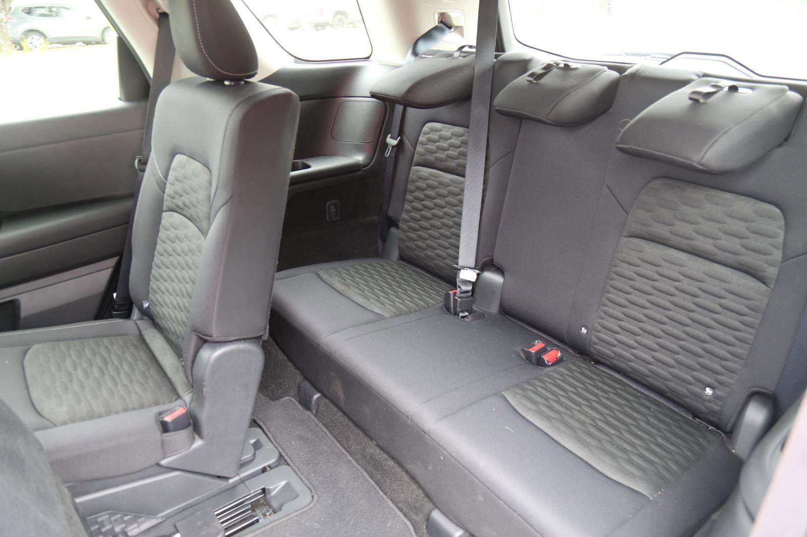 Used 2025 Nissan Pathfinder SV FWD image 18