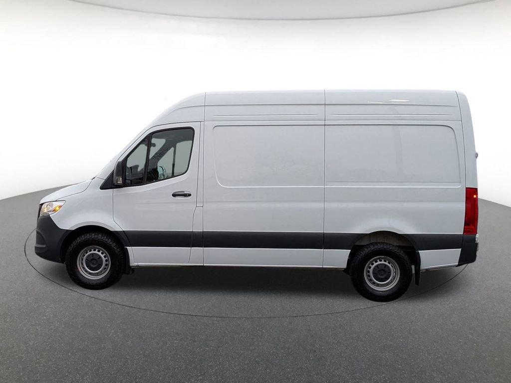 Used 2025 Mercedes-Benz Sprinter 2500 image 8