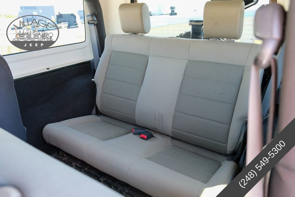 Used 2008 Jeep Wrangler Sahara w/ Dual Top Group AWD/4WD image 18