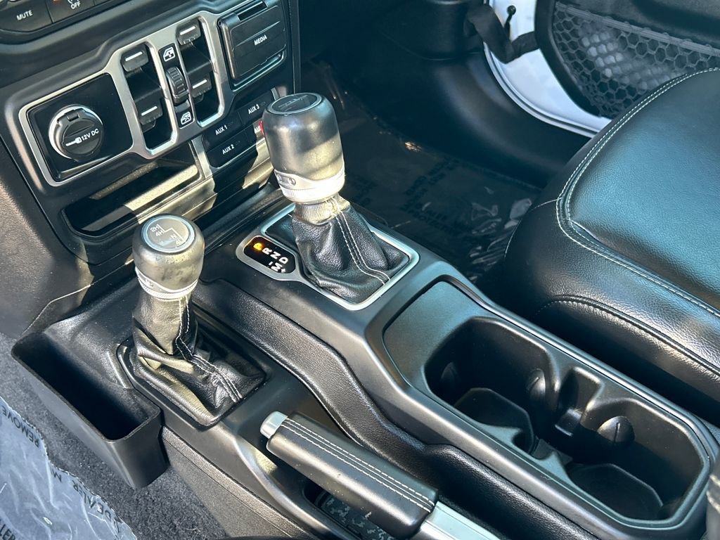 Used 2020 Jeep Gladiator Overland image 13