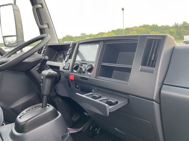 New 2024 Chevrolet Low Cab Forward 5500XG RWD image 29