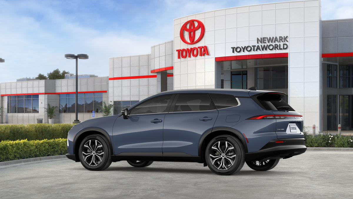 New 2026 Toyota Crown Signia AWD/4WD image 7