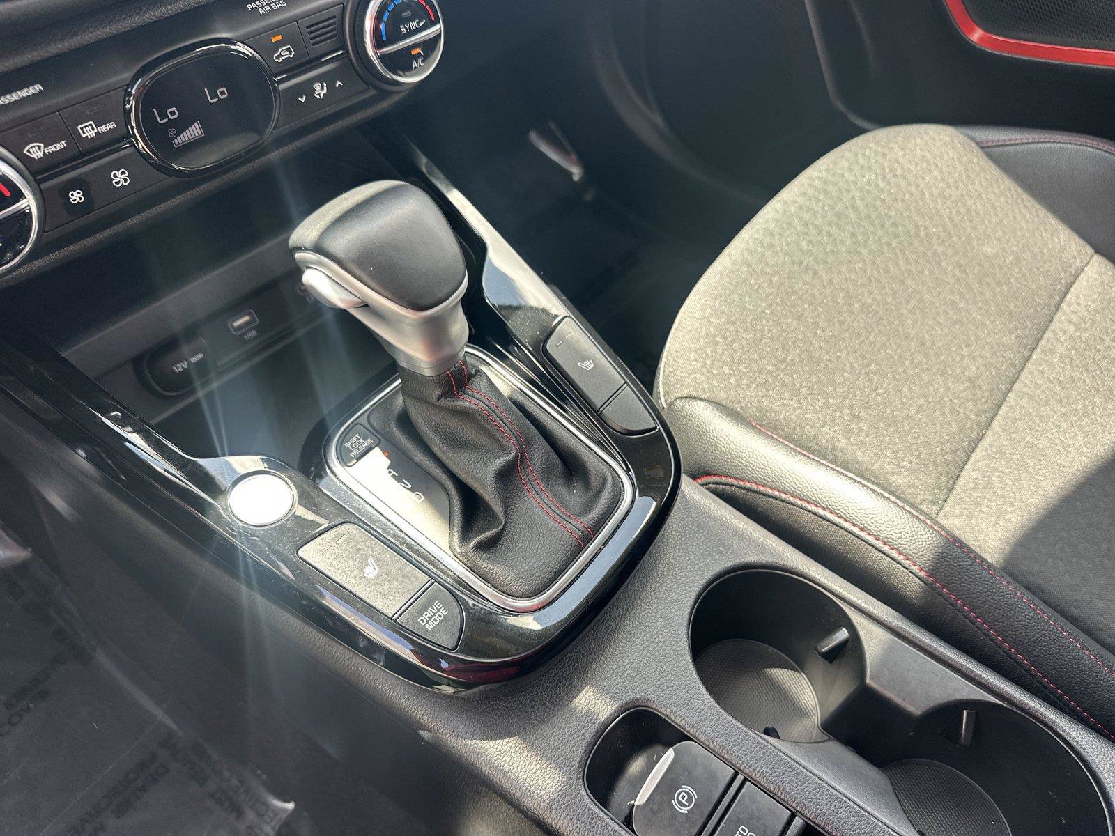 Used 2024 Kia Soul GT-Line w/ GT-Line Technology Package FWD image 14