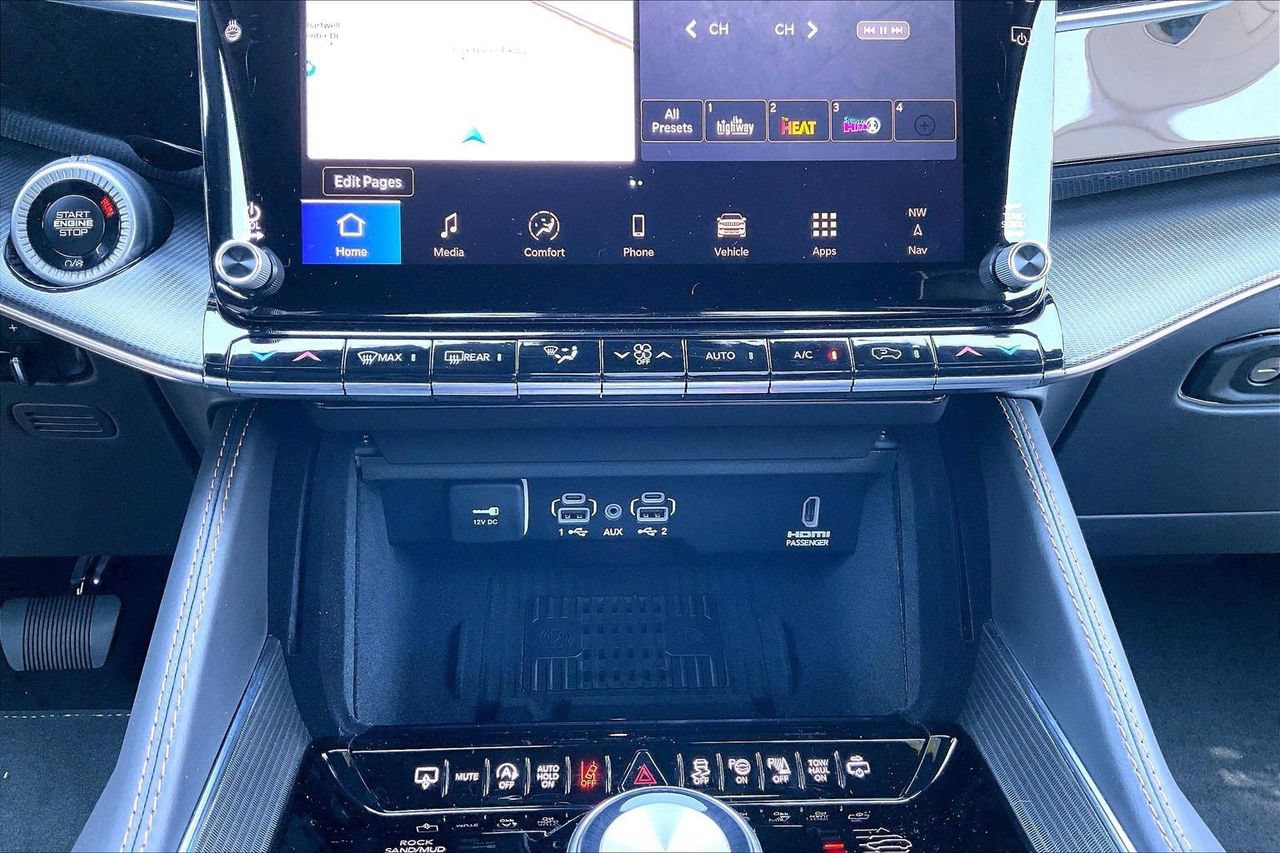 New 2026 Jeep Grand Wagoneer Summit AWD/4WD image 17