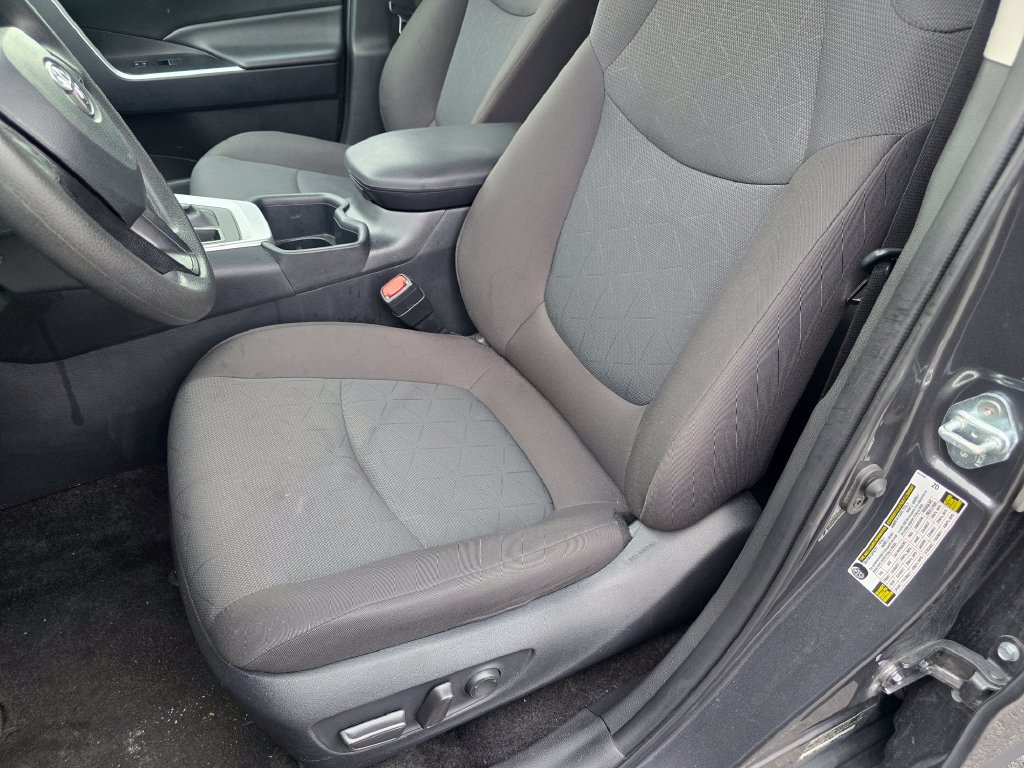 Certified 2025 Toyota RAV4 XLE AWD/4WD image 23