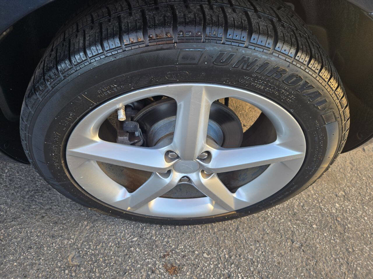 Used 2008 Saturn Sky w/ Premium Trim Package image 36