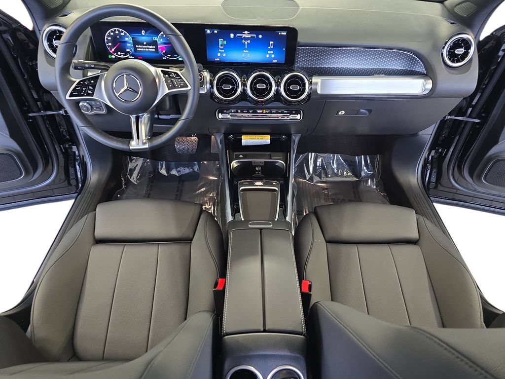 Used 2026 Mercedes-Benz GLB 250 image 10