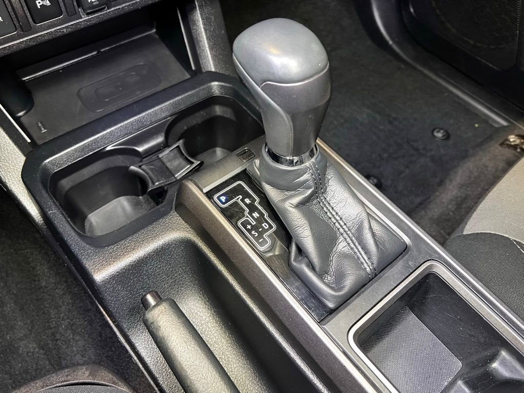 Used 2020 Toyota Tacoma TRD Off-Road w/ Technology Package image 36