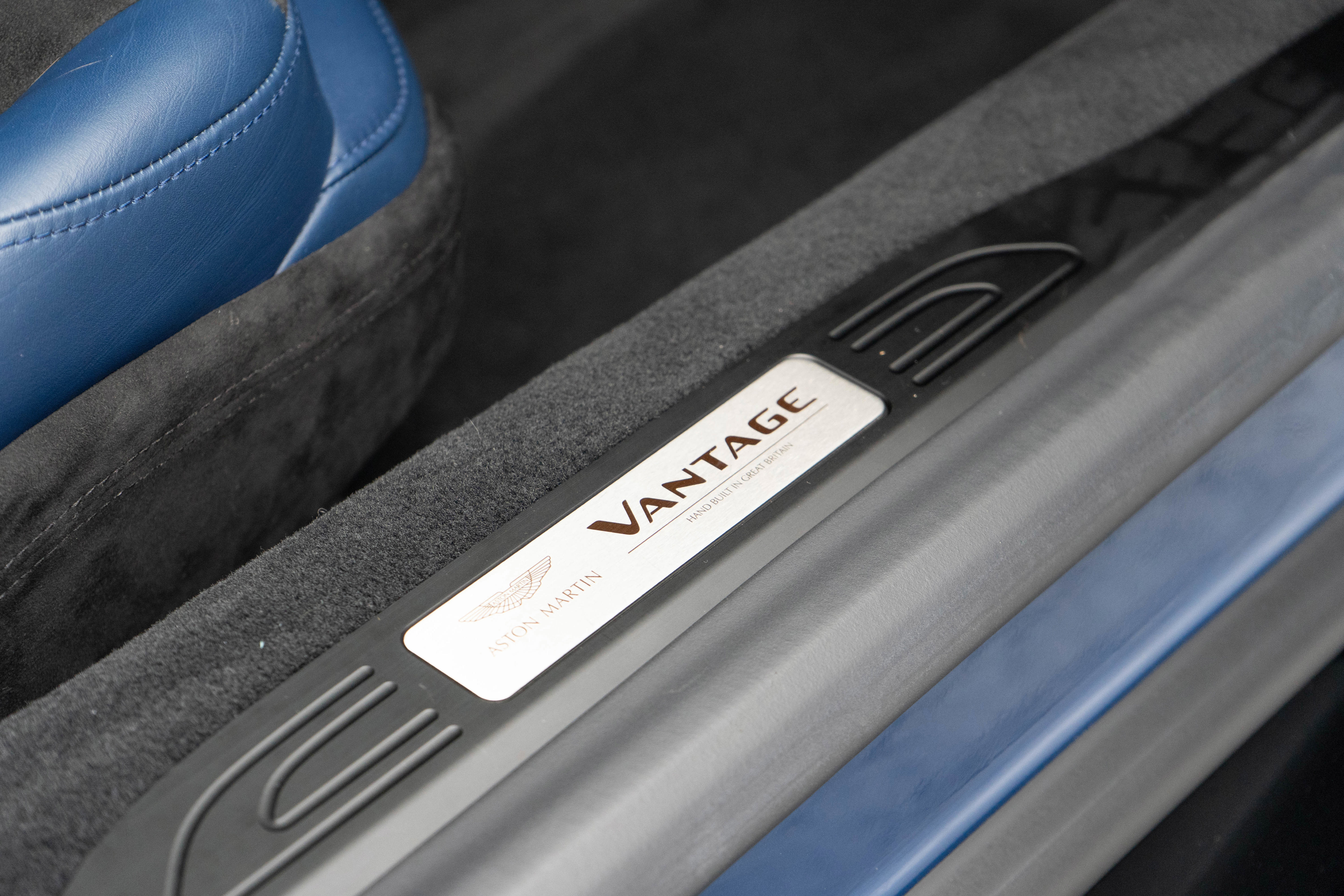 Used 2022 Aston Martin V8 Vantage Coupe image 46