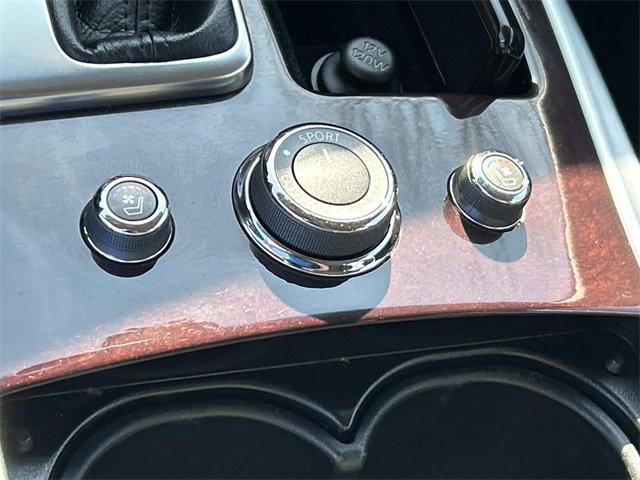 Used 2019 INFINITI Q70 Luxe w/ Proactive Package image 36