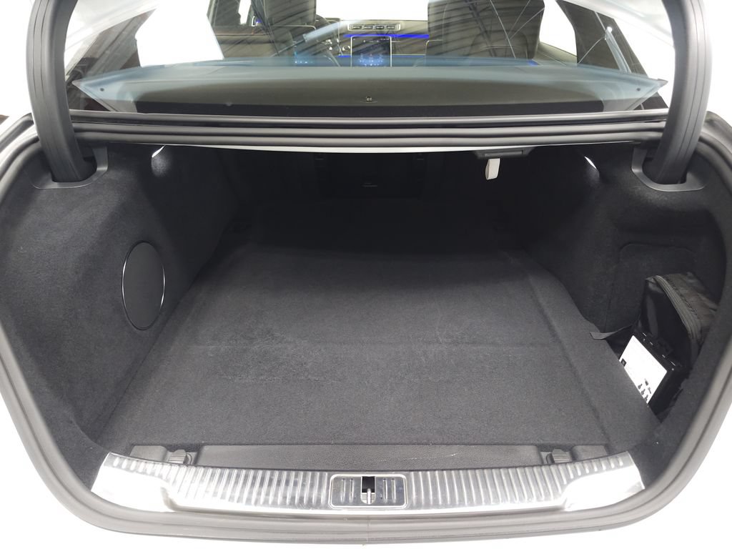 Used 2024 Mercedes-Benz S 63 AMG S w/ Carbon Fiber Exterior Package image 35