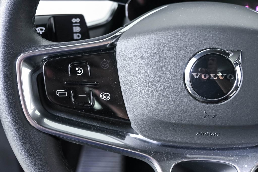 Certified 2025 Volvo EX90 Ultra AWD/4WD image 12