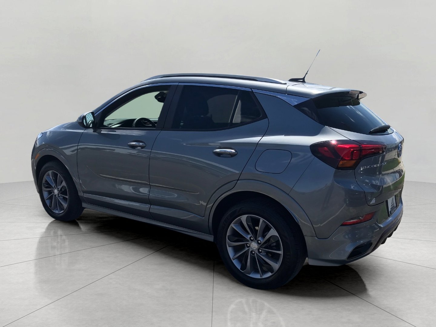 Used 2023 Buick Encore GX Select w/ Sport Touring Package FWD image 23