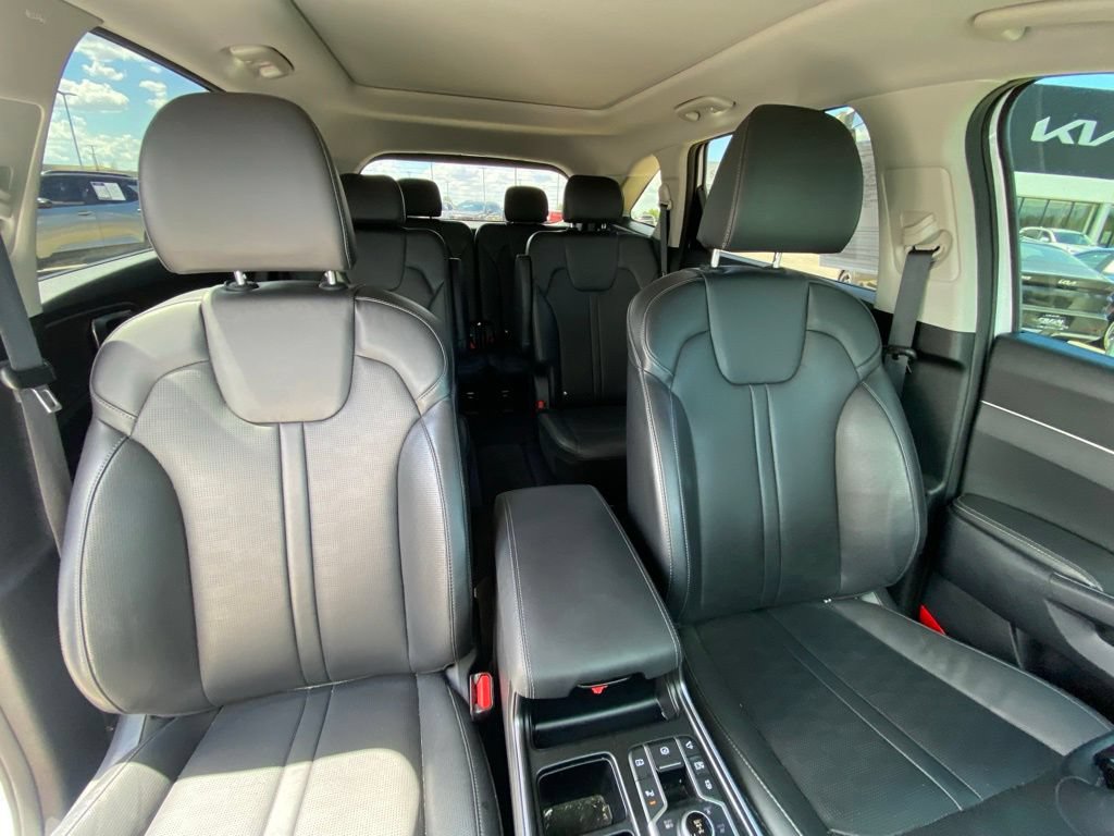 Certified 2025 Kia Sorento X-Line EX AWD/4WD image 32
