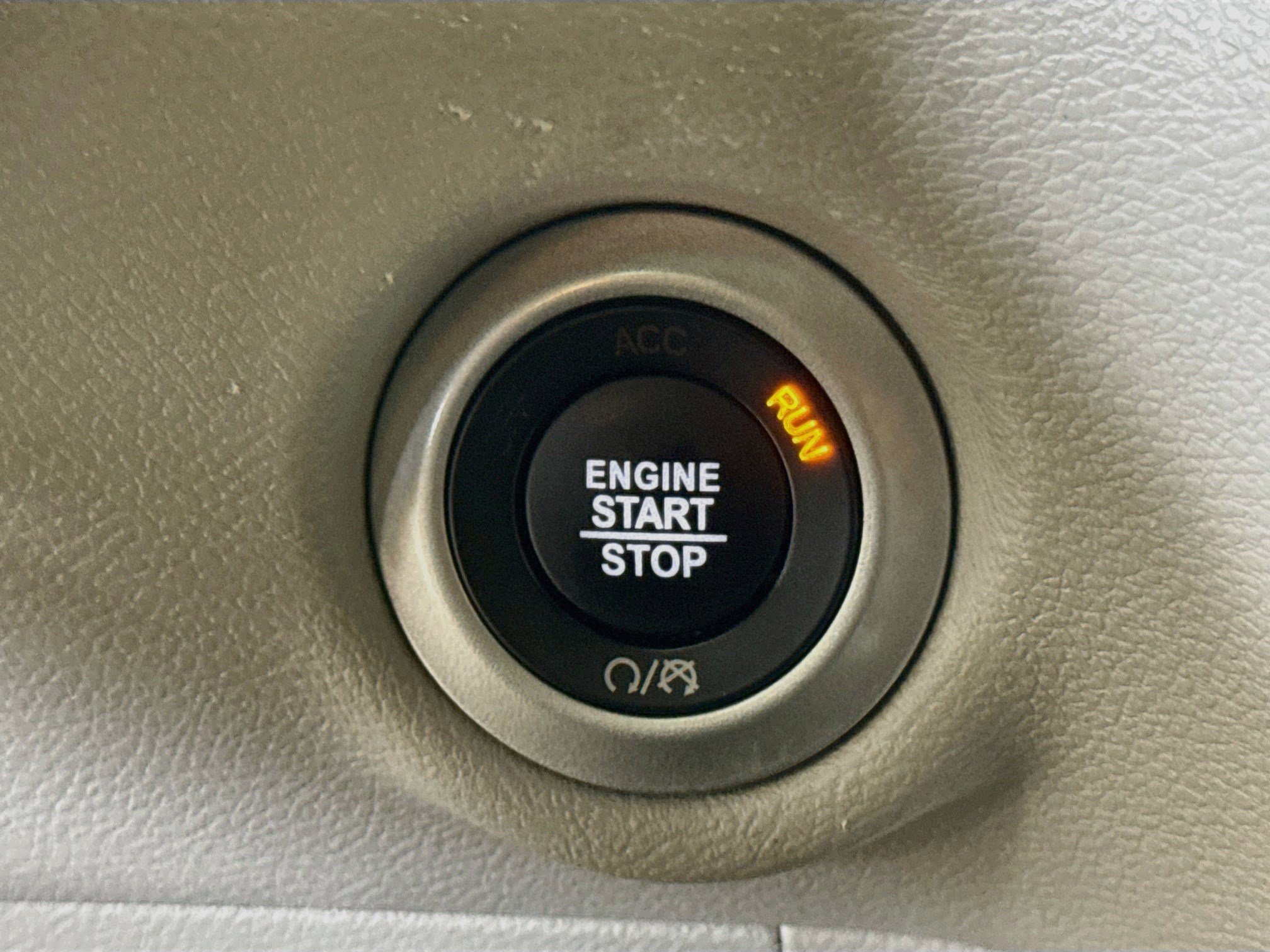 Used 2023 Chrysler Pacifica Touring-L FWD image 21
