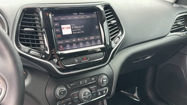 Used 2019 Jeep Cherokee Limited FWD image 28