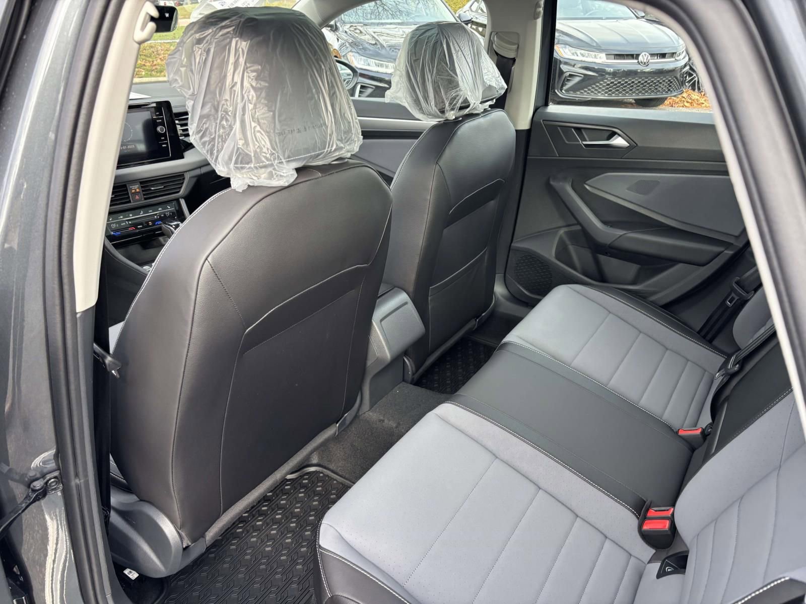 New 2026 Volkswagen Jetta SE FWD image 27