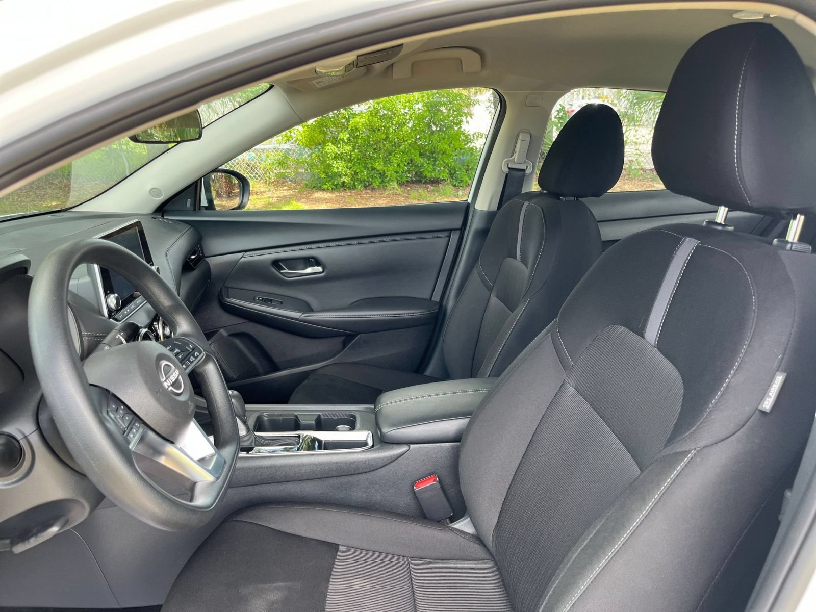Used 2025 Nissan Sentra SV FWD image 20
