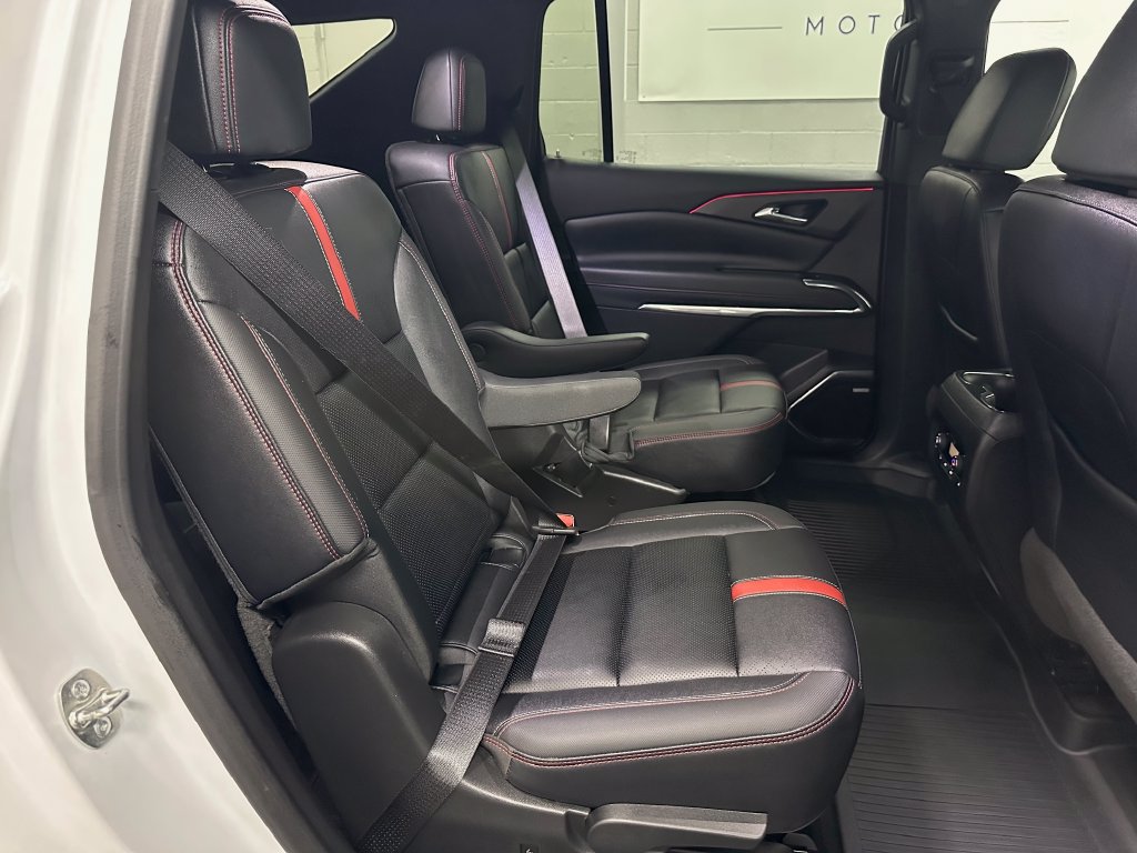 Used 2025 Chevrolet Traverse RS w/ LPO, Floor Liner Package AWD/4WD image 20