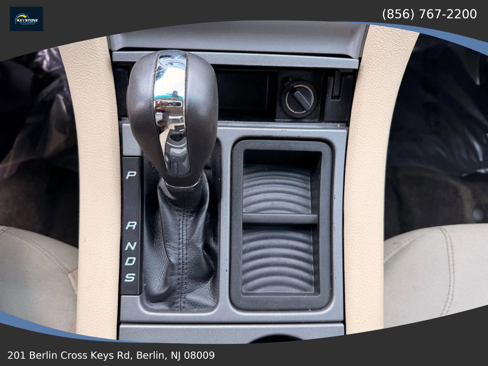 Used 2016 Ford Taurus SE FWD image 23