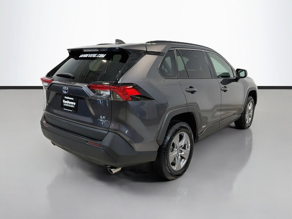 Used 2023 Toyota RAV4 LE AWD/4WD image 9