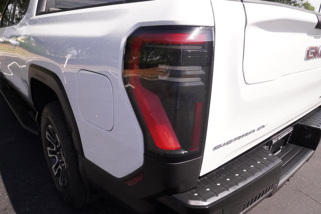 Used 2026 GMC Sierra EV Elevation AWD/4WD image 34