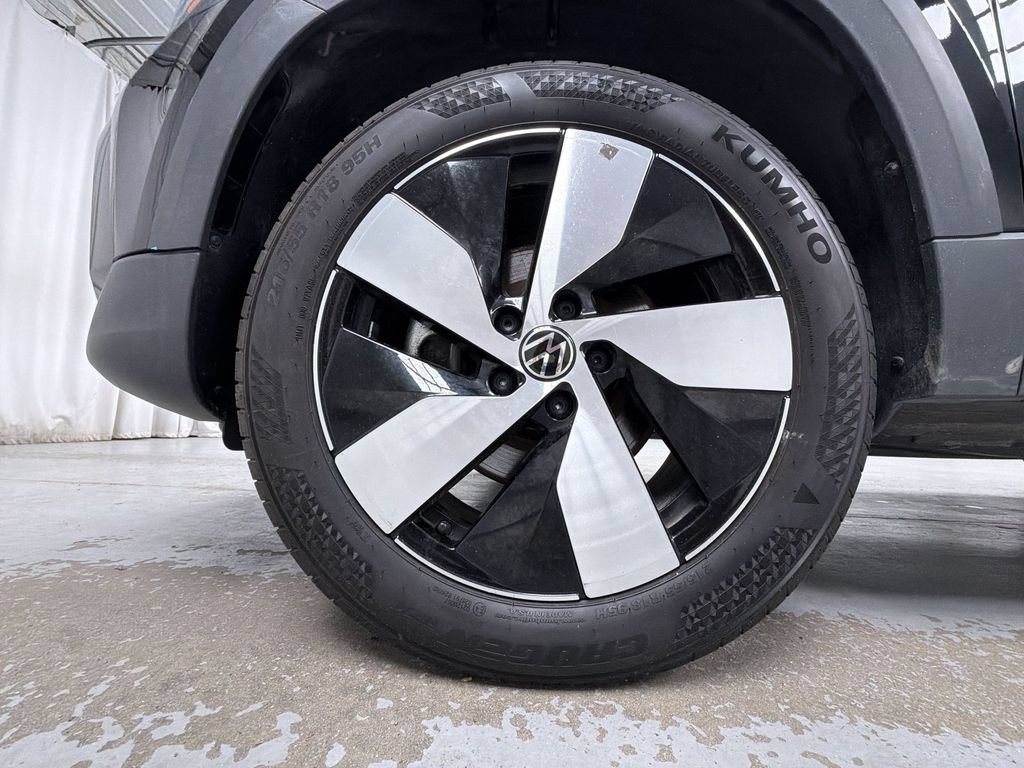 Used 2024 Volkswagen Taos S AWD/4WD image 11