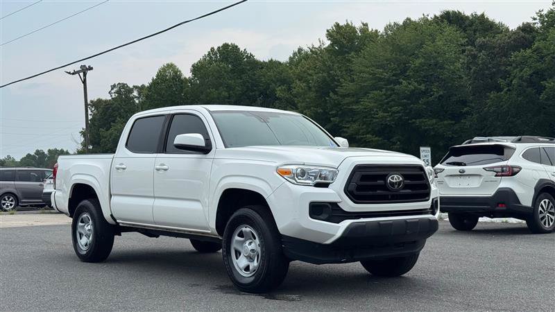 Used 2022 Toyota Tacoma SR w/ SR Convenience Package RWD image 5