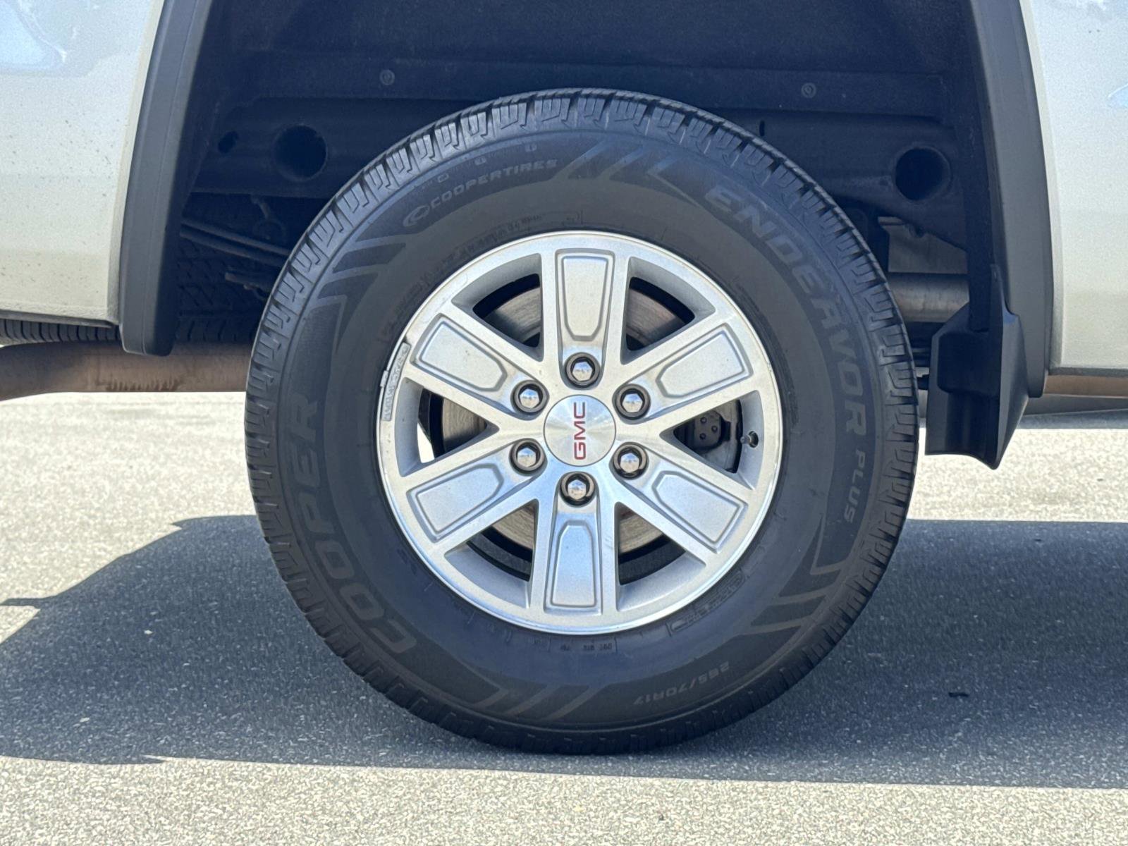 Used 2017 GMC Sierra 1500 SLE w/ SLE Value Package RWD image 30