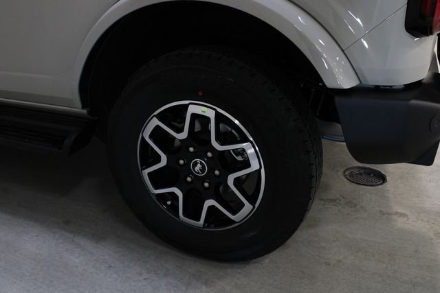 New 2026 Ford Bronco Outer Banks image 27