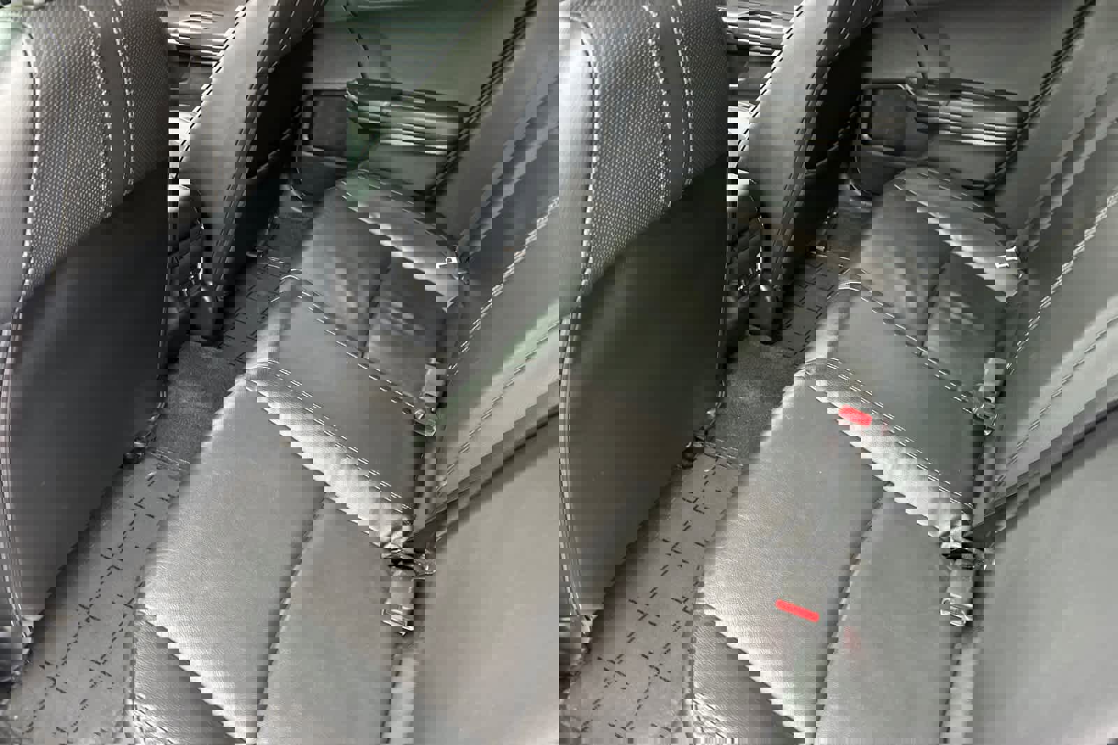 Used 2018 Honda Civic Touring image 4