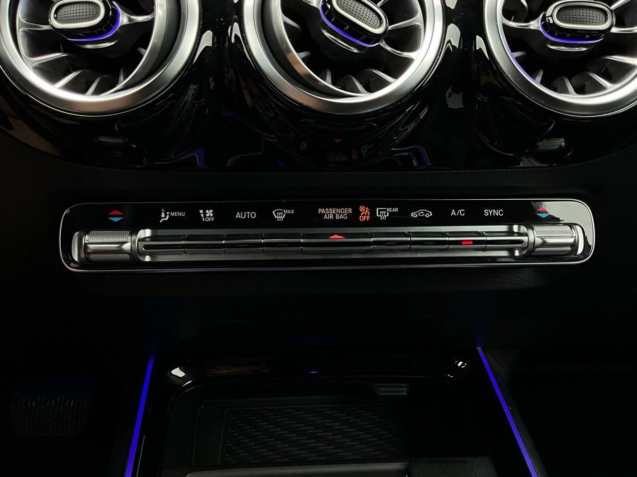 Used 2025 Mercedes-Benz GLA 250 image 29