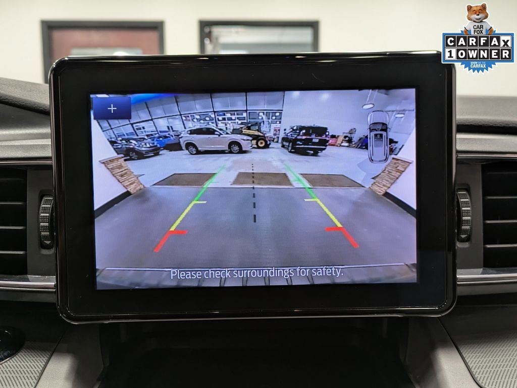 Used 2022 Ford Explorer XLT w/ Equipment Group 202A AWD/4WD image 13