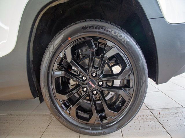 Used 2022 GMC Terrain SLE w/ Driver Convenience Package image 25