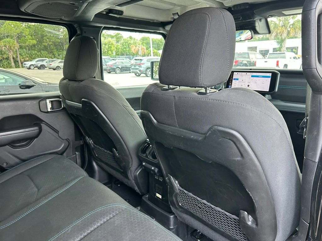 Used 2024 Jeep Wrangler Unlimited Rubicon 4xe AWD/4WD image 46
