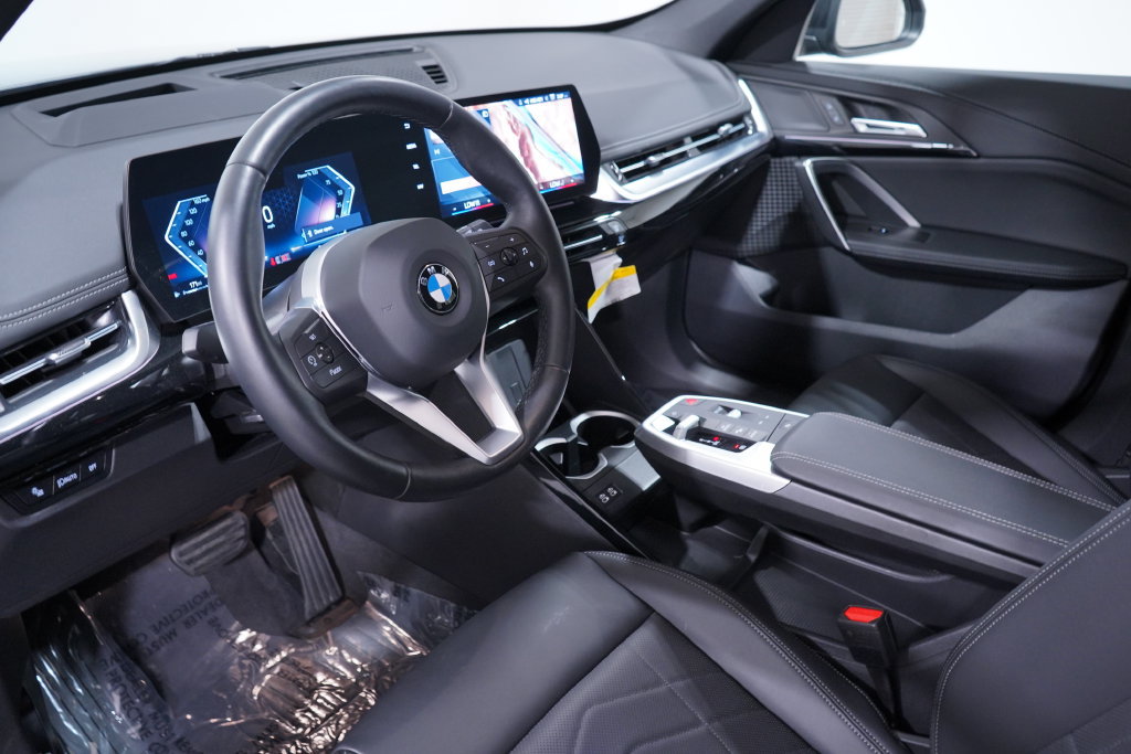 Used 2026 BMW X1 xDrive28i w/ Technology Package AWD/4WD image 6