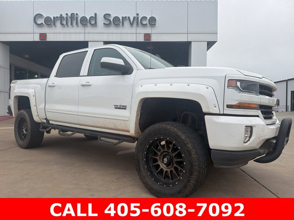 Used 2018 Chevrolet Silverado 1500 LT w/ Texas Edition AWD/4WD image 1