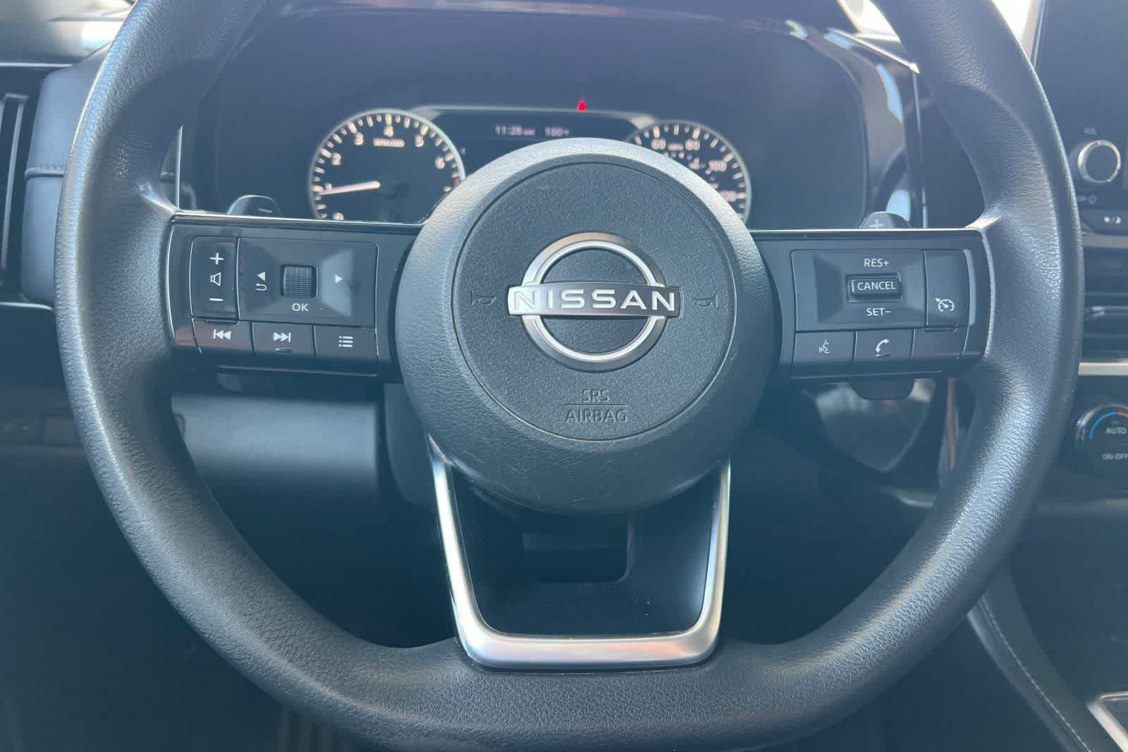 Used 2022 Nissan Pathfinder S FWD image 25