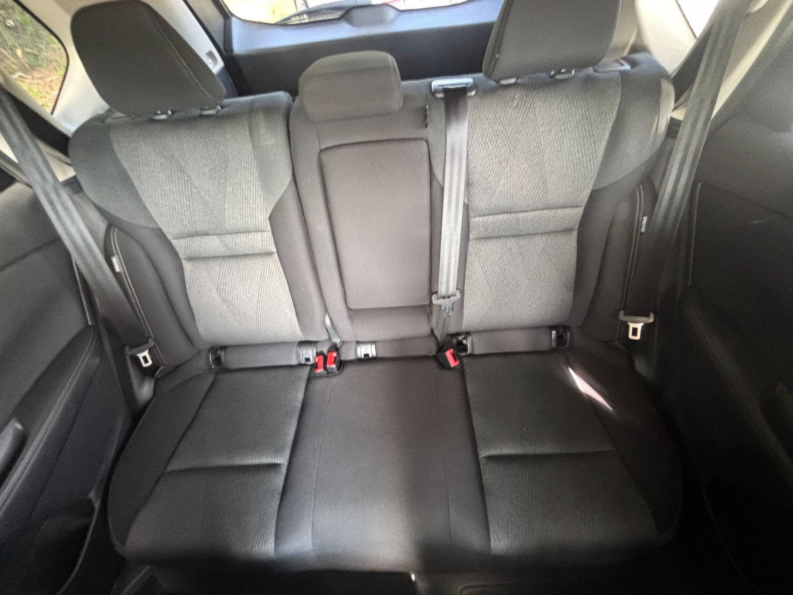 Used 2025 Nissan Rogue SV FWD image 39