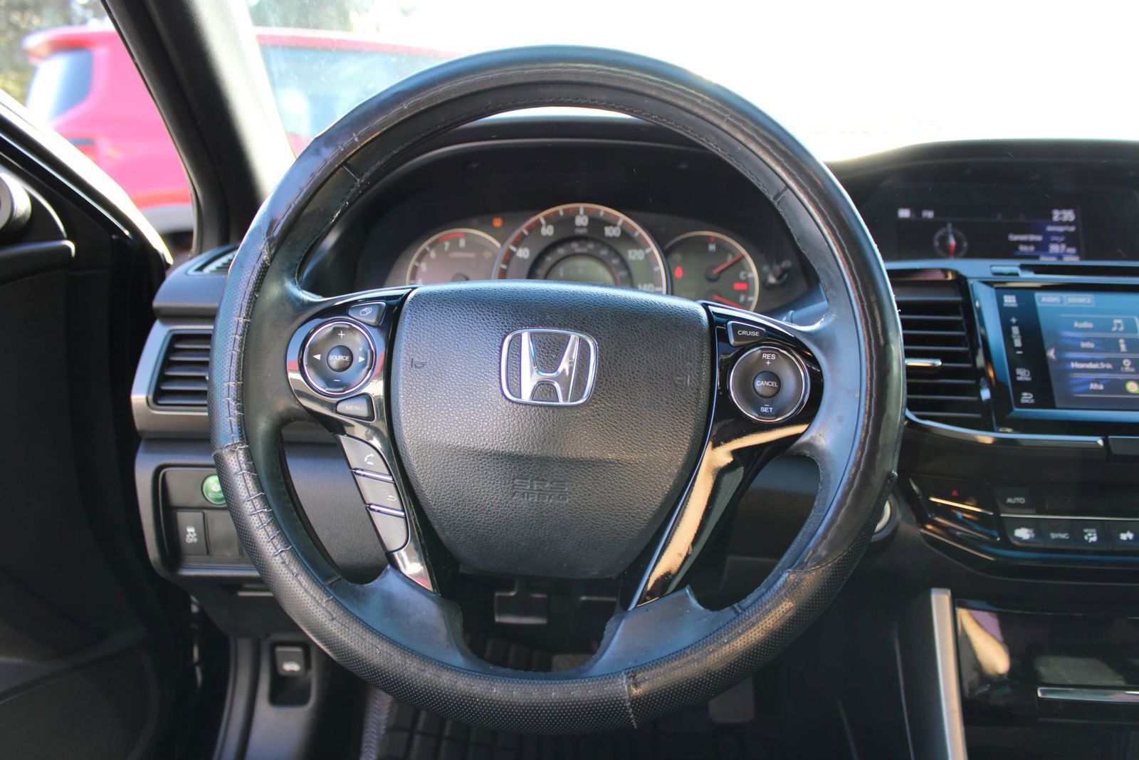 Used 2017 Honda Accord EX-L image 36