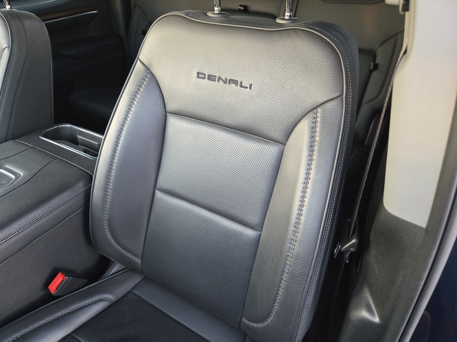 Used 2022 GMC Sierra 1500 Denali w/ Technology Package image 15