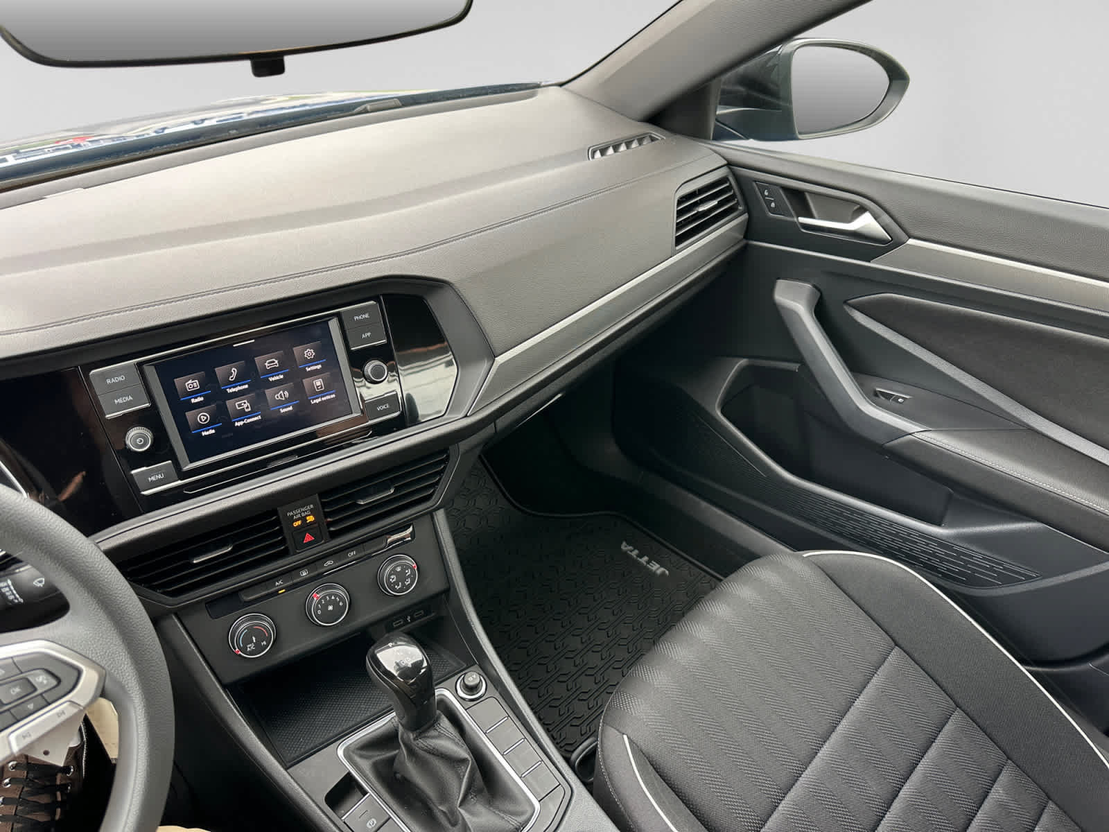 Used 2023 Volkswagen Jetta Sport FWD image 29