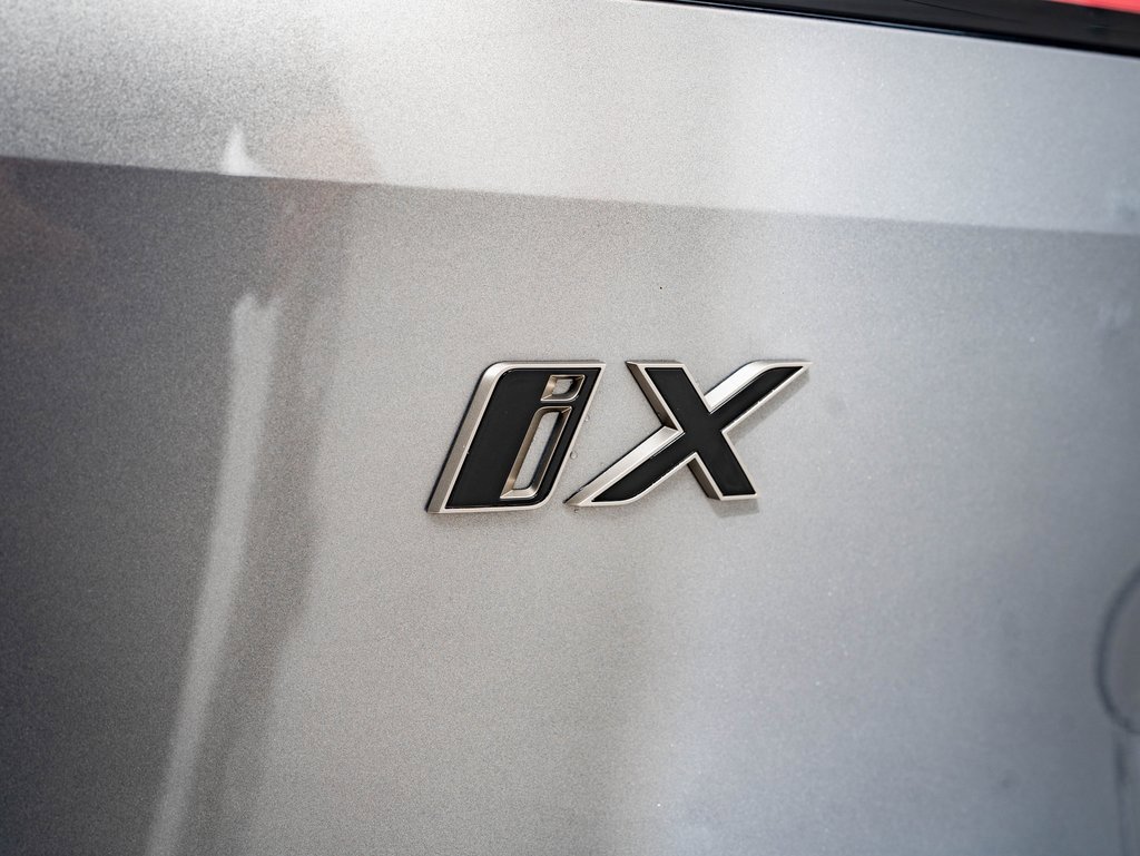 Used 2023 BMW iX M60 image 9